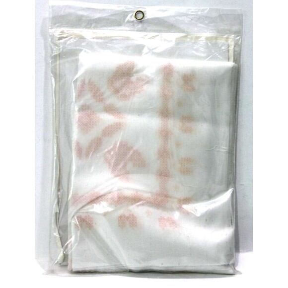 Vogart Crafts Stamped Quilt Blocks No. 8241C Cross Stitch Flower Patch 14" Squar - Picture 6 of 7